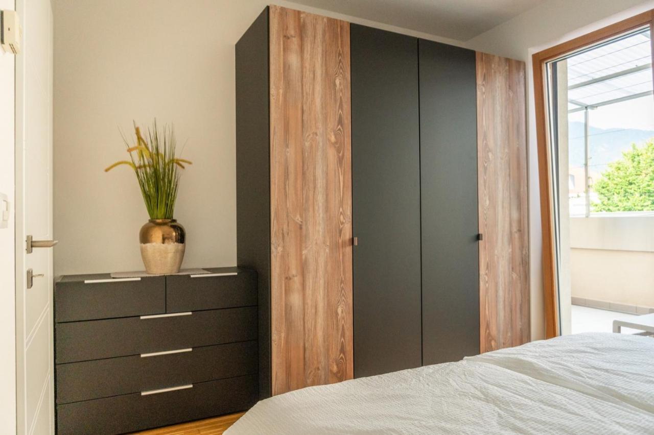 Ferienwohnung Mit Garage, Fahrradraum Und Sehr Grosser Sonnenverwoehnten Terrasse Lagundo Exterior foto
