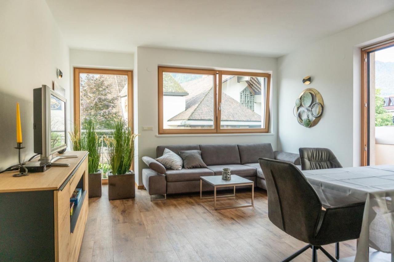 Ferienwohnung Mit Garage, Fahrradraum Und Sehr Grosser Sonnenverwoehnten Terrasse Lagundo Exterior foto